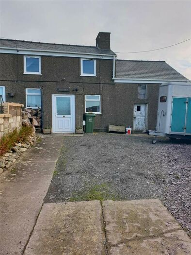 1 Bedroom Semi-Detached House For Sale In Upper Llandwrog, Caernarfon, Gwynedd, LL54