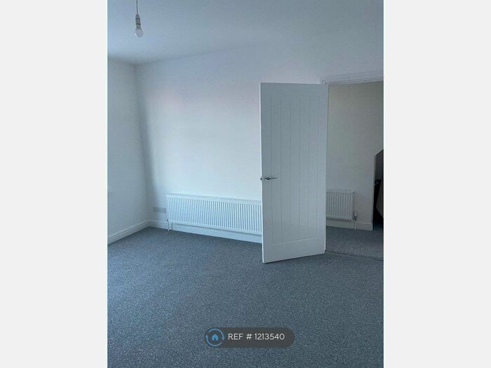 2 Bedroom Flat To Rent In Weardale Avenue, Newcastle Upon Tyne, NE6
