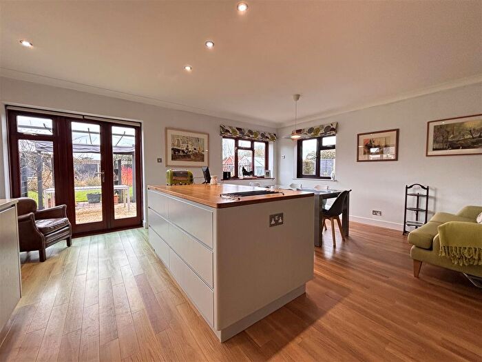 4 Bedroom Detached Bungalow For Sale In Windmill Road, Bradfield, Manningtree, CO11