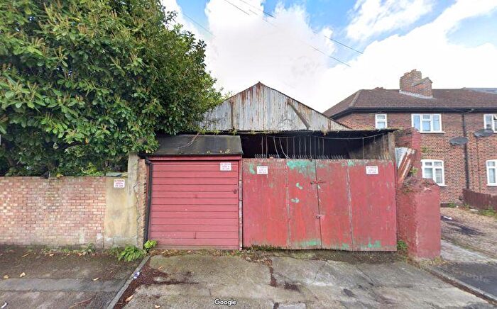 Barn For Sale In Love Lane, Mitcham, CR4