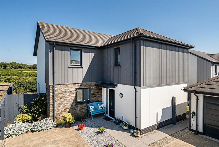 4 Bedroom Detached House For Sale In Stanley Court, Parkham, Bideford, EX39