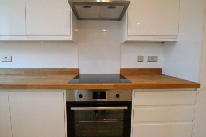 1 Bedroom Flat To Rent In Farwig Lane, Bromley, BR1