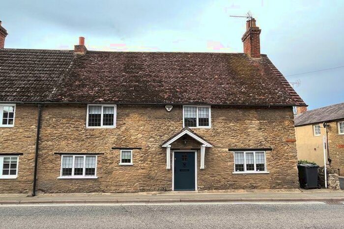 3 Bedroom Cottage To Rent In High Street, Turvey, MK43