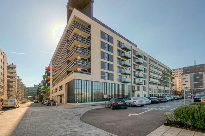 2 Bedroom Apartment To Rent In Eagle Heights, Waterside Way, London, N17