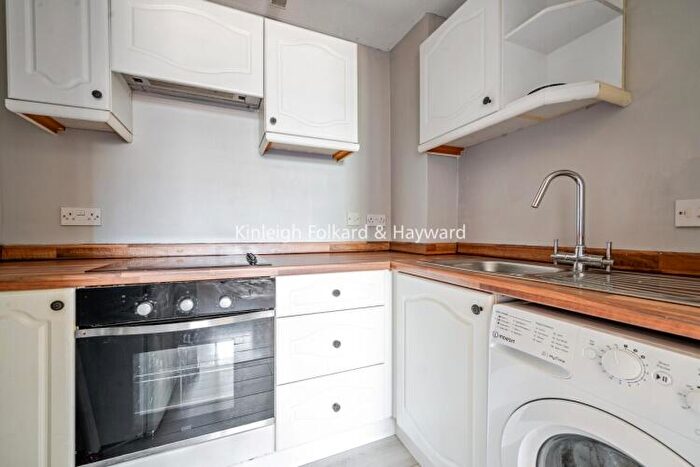 1 Bedroom Apartment To Rent In Millstream Close London, N13