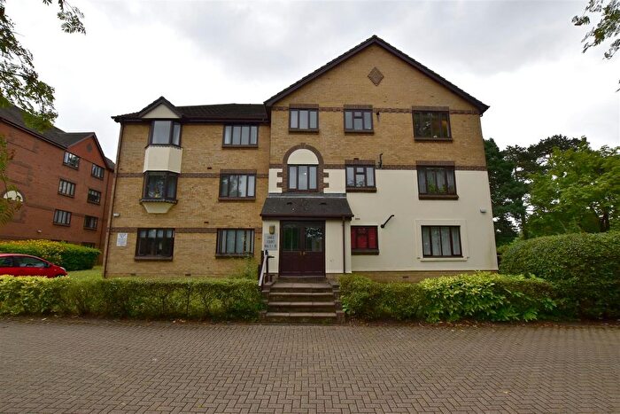 1 Bedroom Flat To Rent In St. Annes Mount, Redhill, RH1
