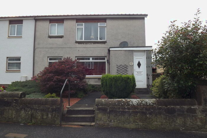 2 Bedroom Flat To Rent In Dorrator Road, Camelon, Falkirk, FK1