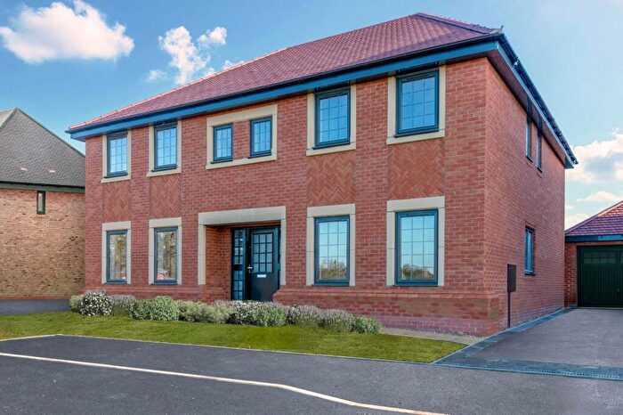 5 Bedroom Detached House For Sale In Russell Road, Toddington, LU5