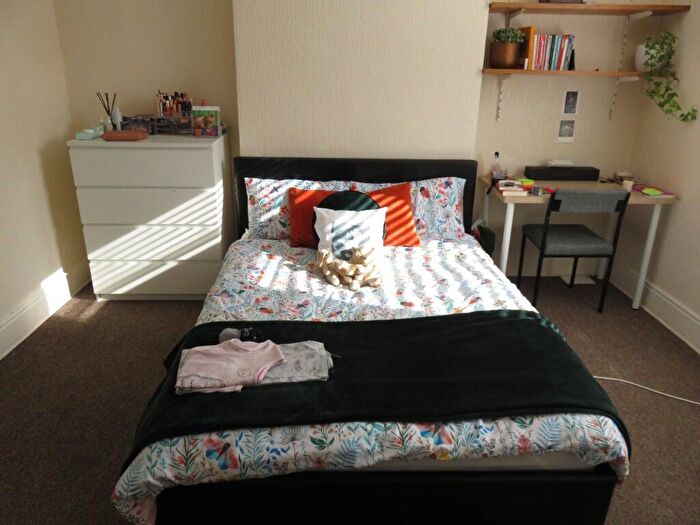 4 Bedroom Semi-Detached House To Rent In City Road, Nottingham, Nottinghamshire, NG7