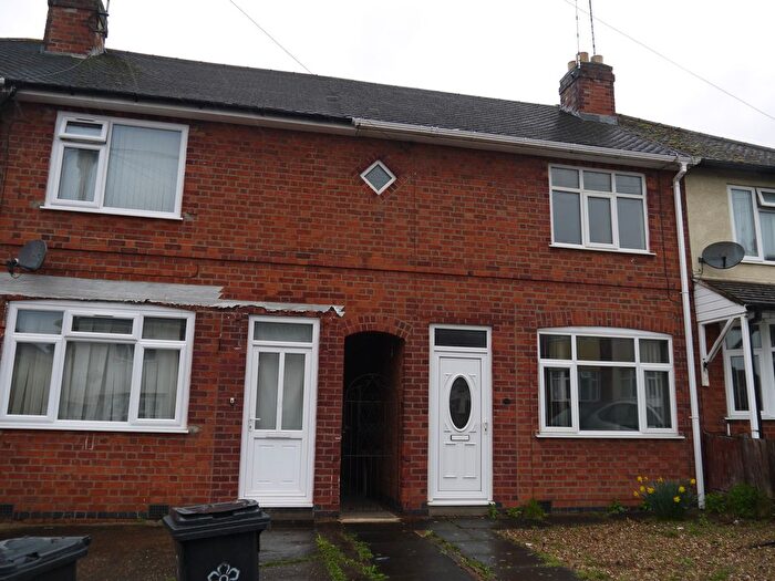 3 Bedroom Town House To Rent In Jean Drive, Leicester, LE4
