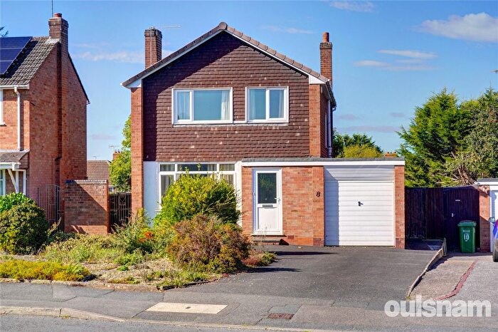 3 Bedroom Detached House For Sale In Blackfriars Avenue, Droitwich, Worcestershire, WR9