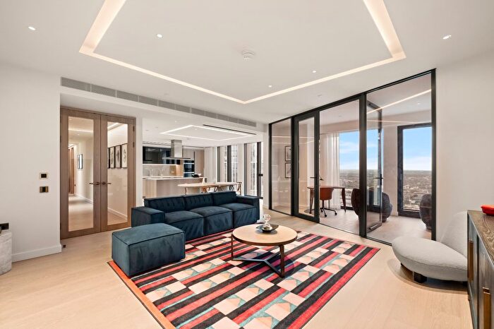 3 Bedroom Flat To Rent In River Park Tower, Nine Elms Lane, SW8