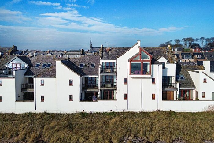 2 Bedroom Flat For Sale In Seagate, Arbroath, Angus, DD11