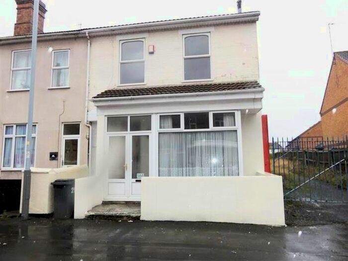 4 Bedroom Terraced House To Rent In Newhampton Road West, Wolverhampton, WV6