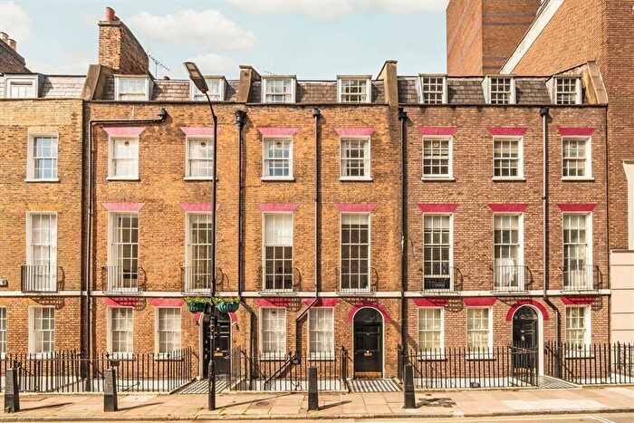 3 Bedroom Flat To Rent In Wyndham Street, Marylebone, W1H