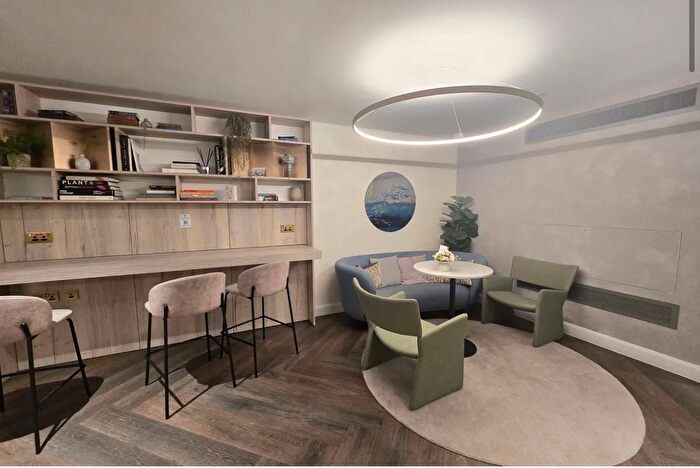 1 Bedroom Flat For Sale In Western Gateway, London, E16