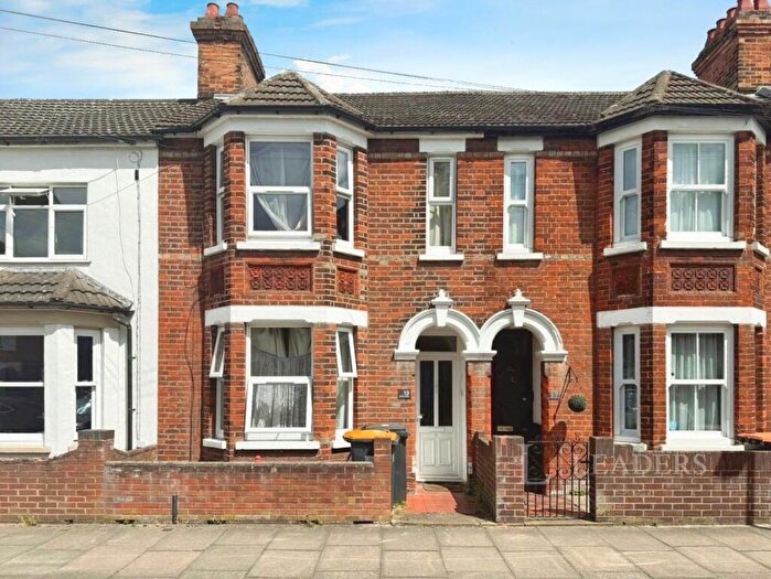 3 Bedroom Terraced House For Sale In Pembroke Street, Bedford, Bedfordshire, MK40