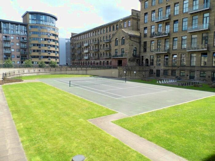 2 Bedroom Flat To Rent In , Salts Mill Road, BD17