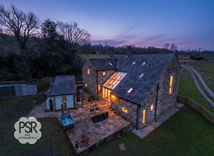 4 Bedroom Farm House For Sale In Peathills Farm, Dolly Lane, Buxworth, SK23