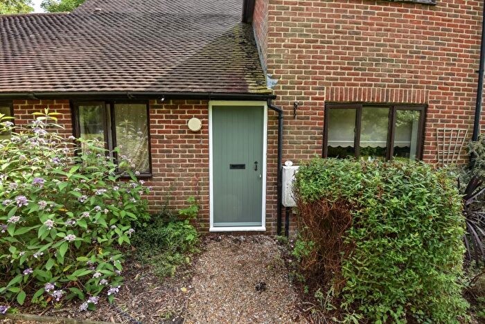 2 Bedroom Duplex To Rent In Mayes Lane Warnham, RH12