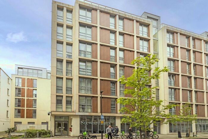 1 Bedroom Flat To Rent In Lamb's Passage, London, EC1Y