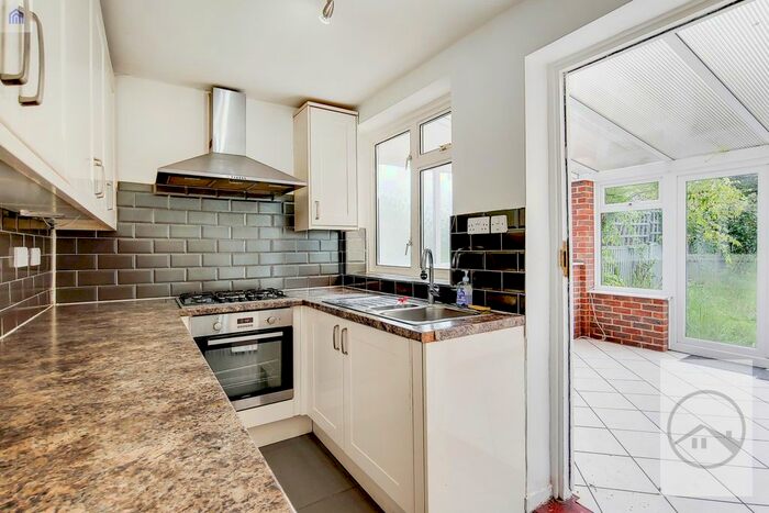 3 Bedroom Terraced House To Rent In Canterbury Road, Morden, SM4