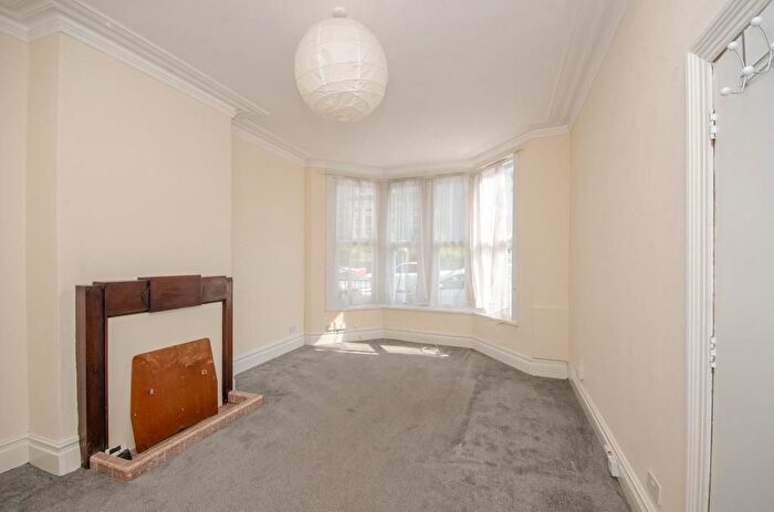 1 Bedroom Flat For Sale In Elton Road, Bishopston, Bristol, BS7