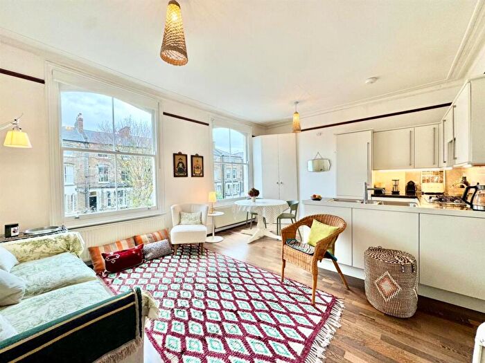 1 Bedroom Apartment To Rent In Tufnell Park Road, London, N7