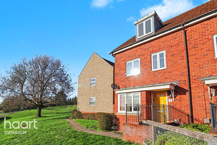 4 Bedroom Semi-Detached House To Rent In Hull Road, Swindon, SN2