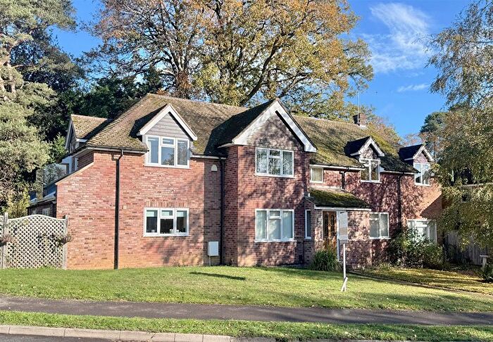 4 Bedroom Detached House For Sale In Conifer Crest, Wash Common, RG14