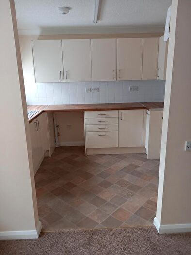 1 Bedroom Flat To Rent In Hameldown Way, Newton Abbot, TQ12