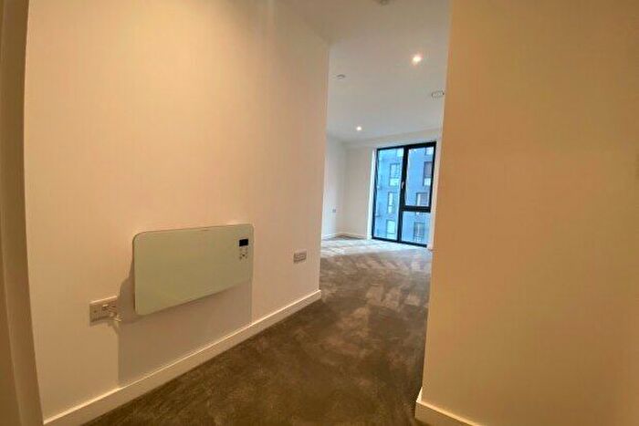 1 Bedroom Flat To Rent In Derwent Street, Salford, M5