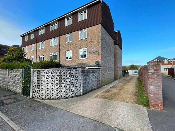 1 Bedroom Flat To Rent In Weymouth, DT4