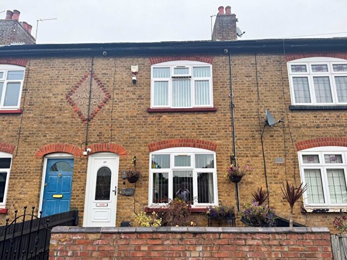 3 Bedroom Property For Sale In Middleton Road, Hayes, UB3