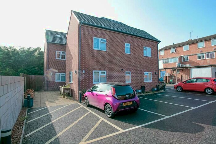 2 Bedroom Apartment To Rent In Bucknell Road, Bicester, OX26