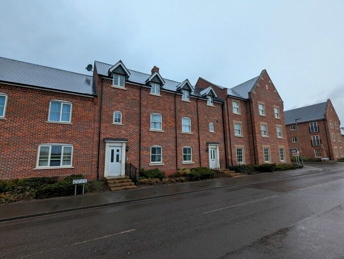 2 Bedroom Flat To Rent In Bibbys Way, Framlingham, Woodbridge, IP13