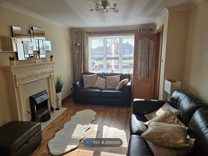 2 Bedroom Terraced House To Rent In Bell Court, Falkirk, FK2