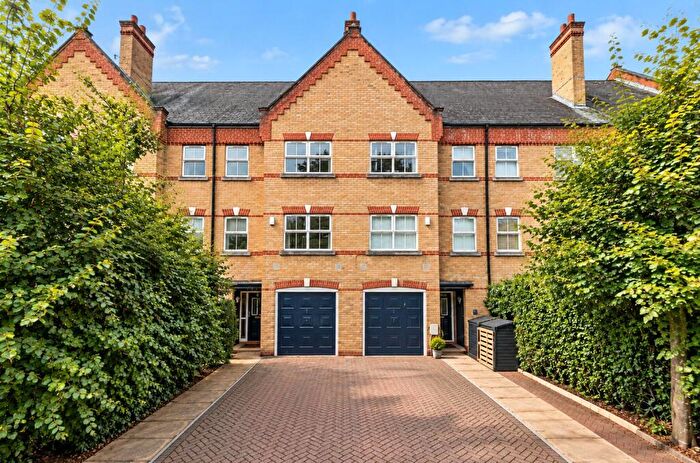 4 Bedroom Terraced House To Rent In Silistria Close, Knaphill, Woking, Surrey, GU21