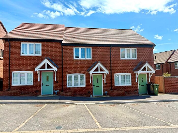 2 Bedroom Terraced House For Sale In Hickory Way, Hedge End, Southampton, SO30