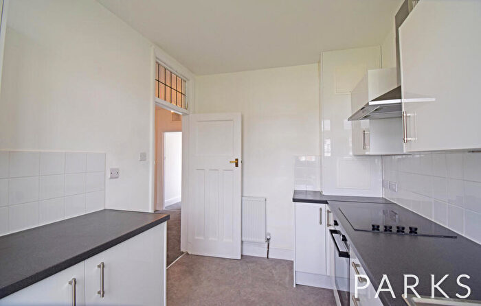 2 Bedroom Apartment To Rent In Davigdor Court, Davigdor Road, Hove, East Sussex, BN3