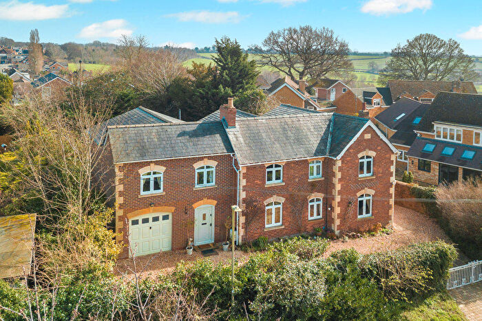 7 Bedroom Detached House For Sale In Church Street, Bodicote, OX15