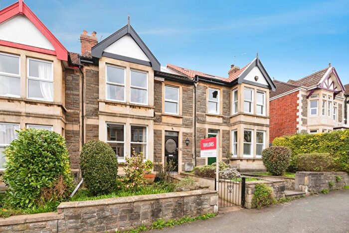 3 Bedroom Terraced House For Sale In Hawkesbury Road, Bristol, BS16