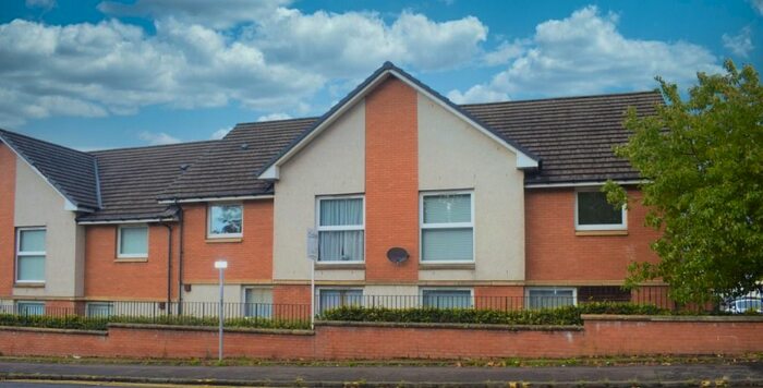 2 Bedroom Flat To Rent In King Court, Motherwell, North Lanarkshire, ML1