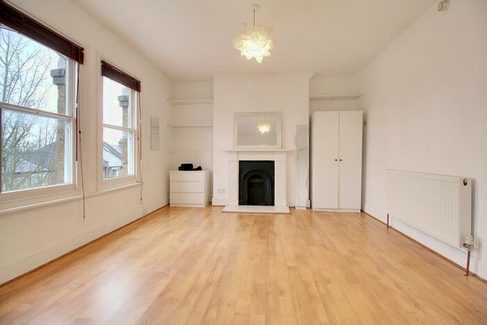 Studio To Rent In Corinne Road, Tufnell Park, London, N19