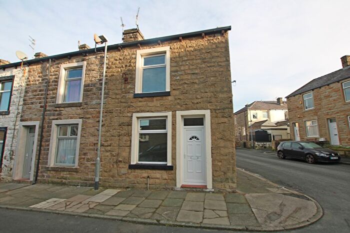 2 Bedroom End Of Terrace House To Rent In Peel Street, Padiham, Burnley, BB12