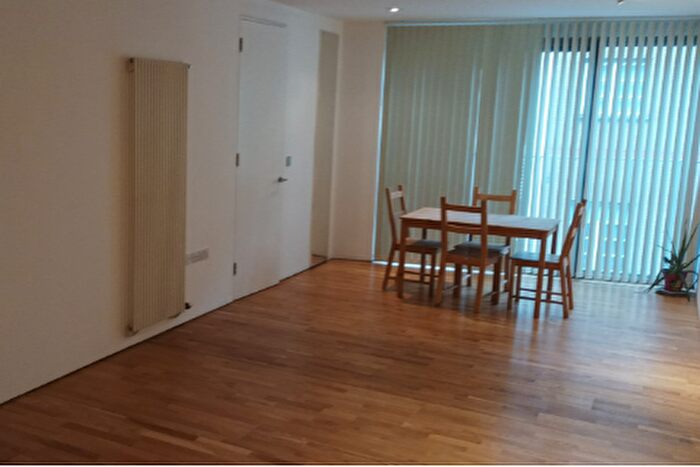 2 Bedroom Flat To Rent In Plumbers Row, London, E1