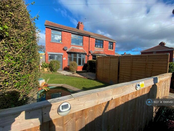 3 Bedroom Semi-Detached House To Rent In Rosemary Avenue, Blackpool, FY4