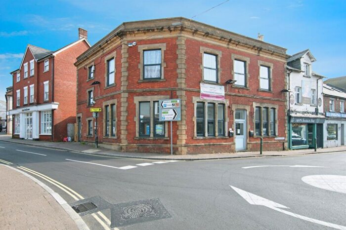 2 Bedroom Flat For Sale In Salisbury Street, Fordingbridge, SP6