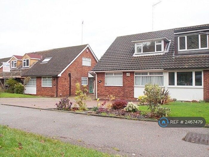 4 Bedroom End Of Terrace House To Rent In Santers Lane, Potters Bar, EN6