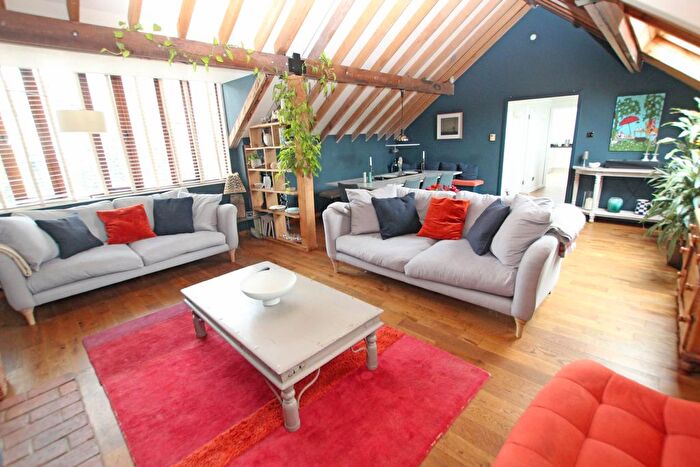 3 Bedroom Property For Sale In Crown Street, Eastbourne, BN21